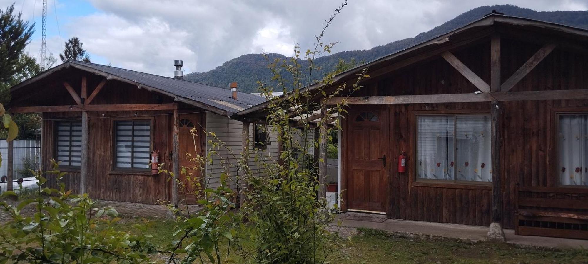 Hostal y Cabañas Ventisquero Puerto Puyuguapi Exterior foto